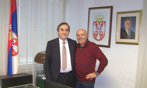 Песник дошао  ђацима  у посету